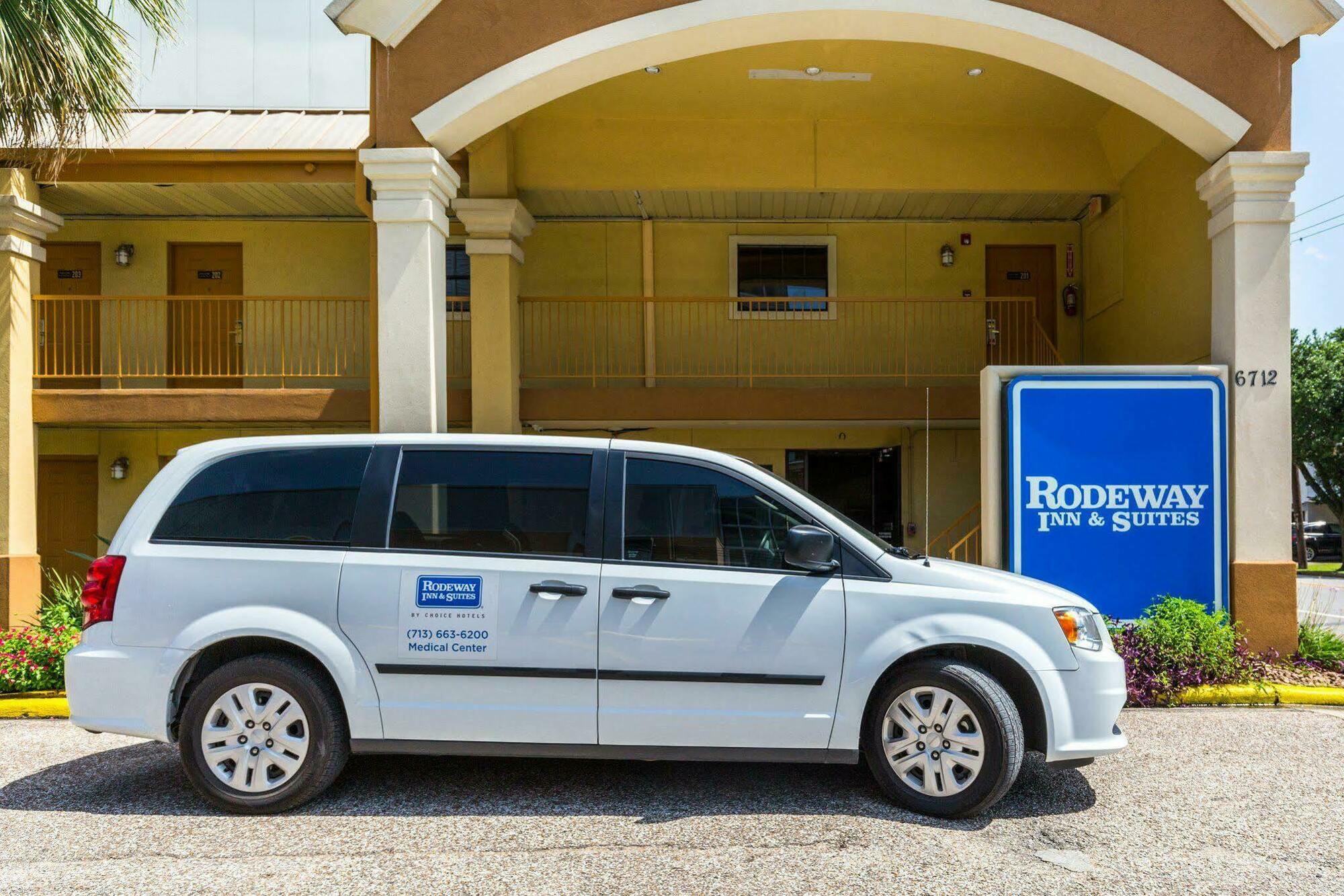 Rodeway & Near Medical Center Hotel 3*